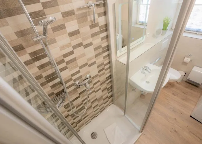 Appartement 2 Id 113 *